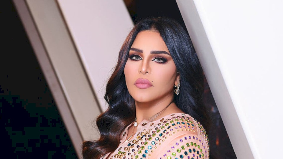 شاهد: ابنة الفنانة أحلام بآخر ظهور لها.. هل تشبهها ؟