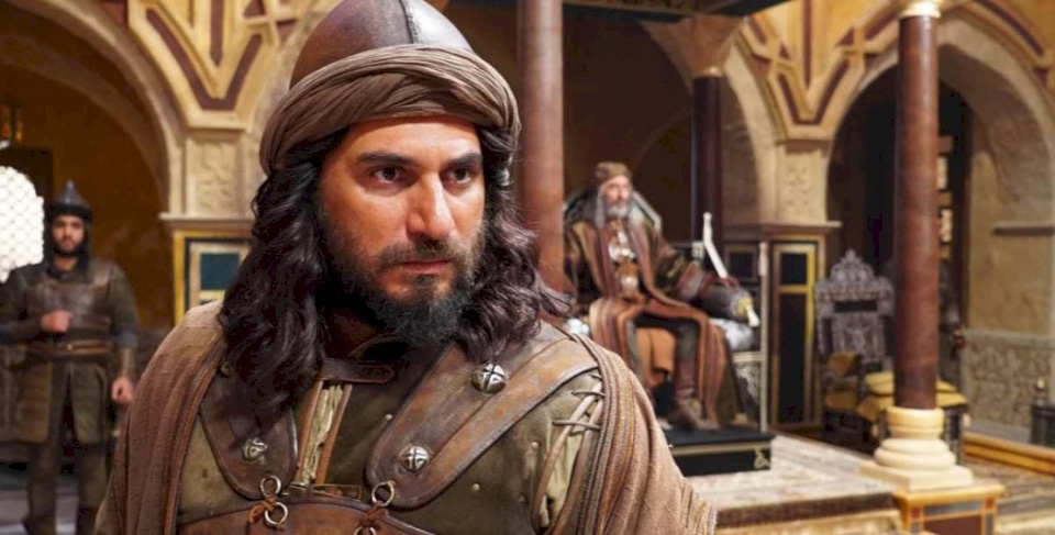 نضال نجم وشقيقه التوأم وائل يصدمان الجمهور..اعتقدوا أنهما الشخص نفسه