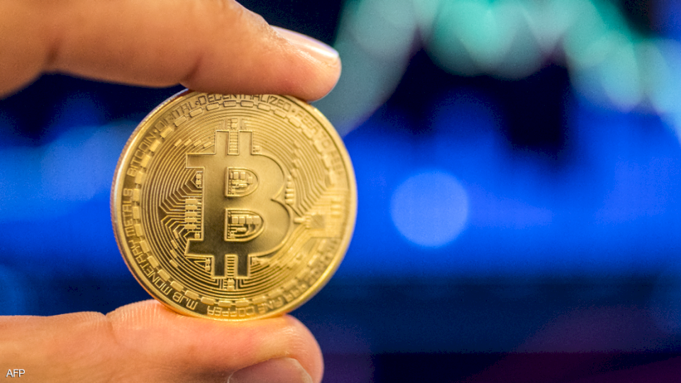بعد الصعود الناري.. تراجع مستمر لاسعار بيتكوين