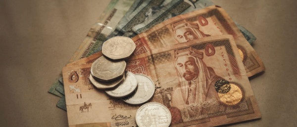 "سلطة النقد" تحل أزمة الدينار الأردني بالأسواق 