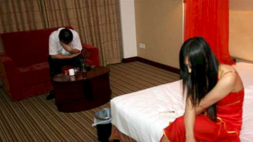 اعترافات عشيق "حفيدة القذافي": رميتها من البلكونة لهذا السبب!