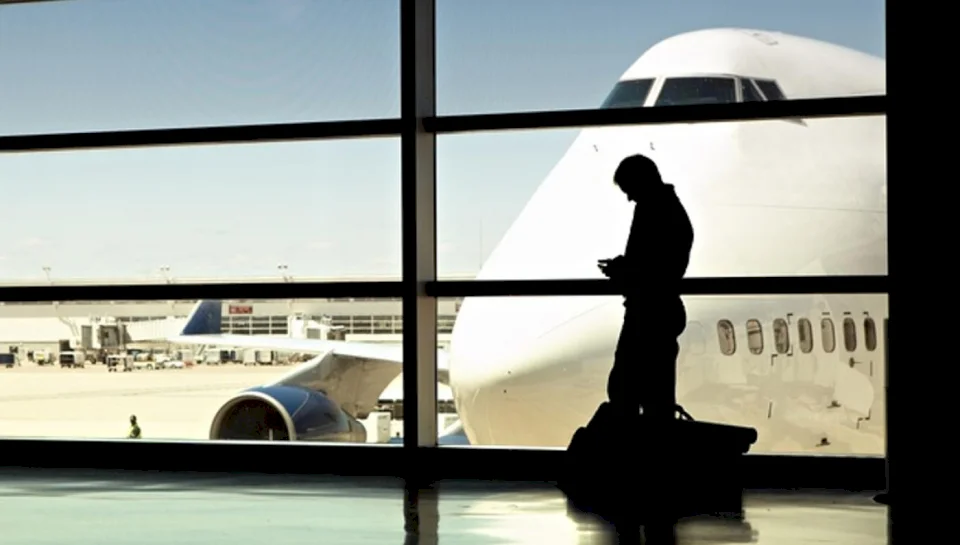 Hacker Breaches Airport Loudspeakers in Canada and the U.S. to Praise ‘Hamas’ and Criticize Trump