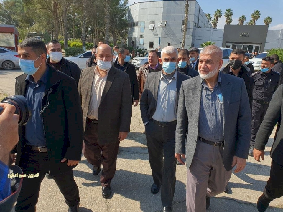 وفد حماس يغادر إلى القاهرة للمشاركة في الحوار الوطني 