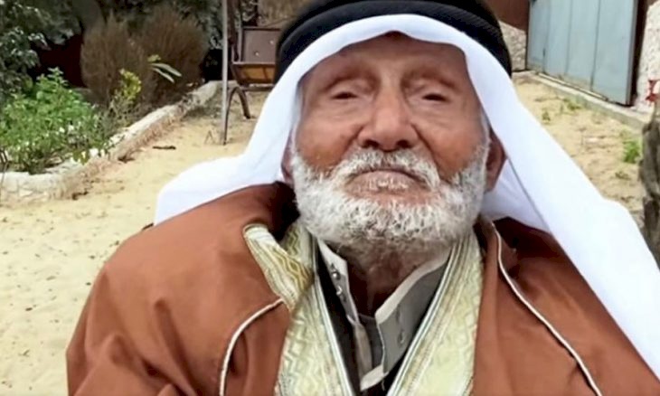 قصة مُعمّر يمني نذر حياته لفلسطين: لن أعود لبلدي قبل التحرير!