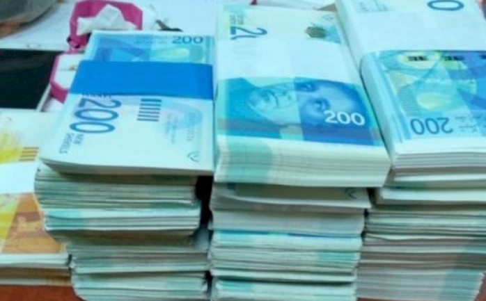 غزة: موظفة تختلس نصف مليون شيكل من شركة عملت بها 12 عاما!