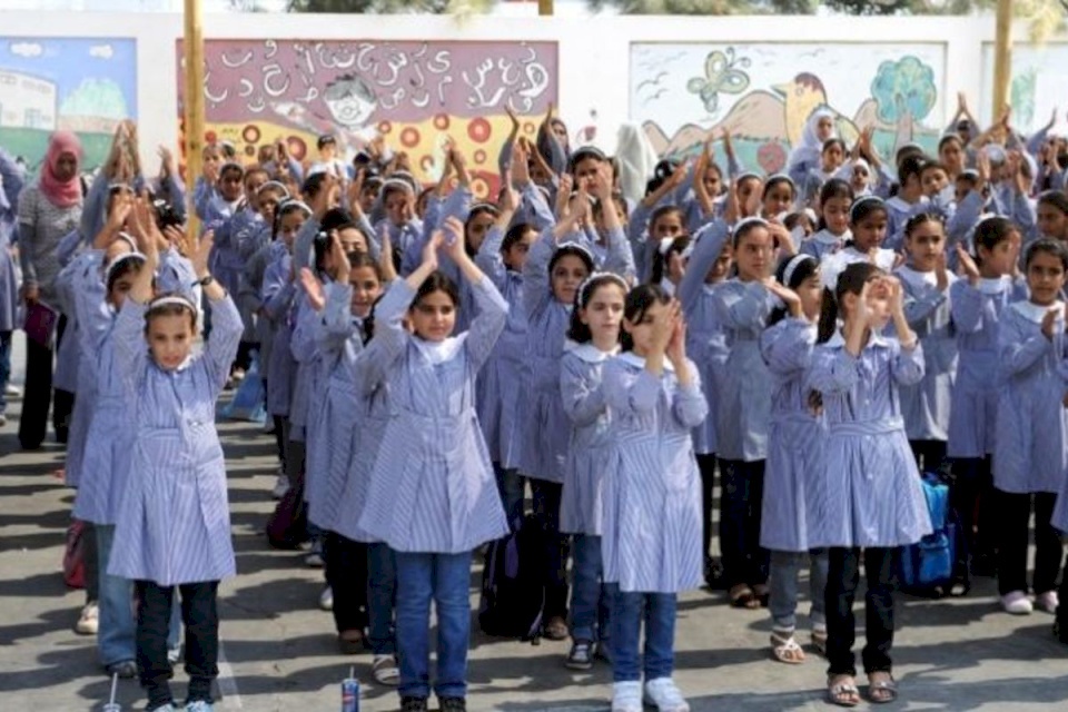 الأونروا تعلن موعد بدء الفصل الدراسي الثاني في مدارسها بغزة