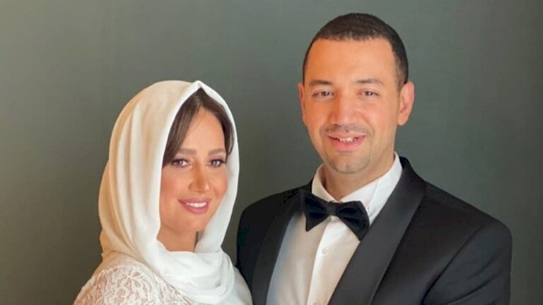 زواج الداعية المصري معز مسعود من الفنانة حلا شيحة يثير جدلا في مصر