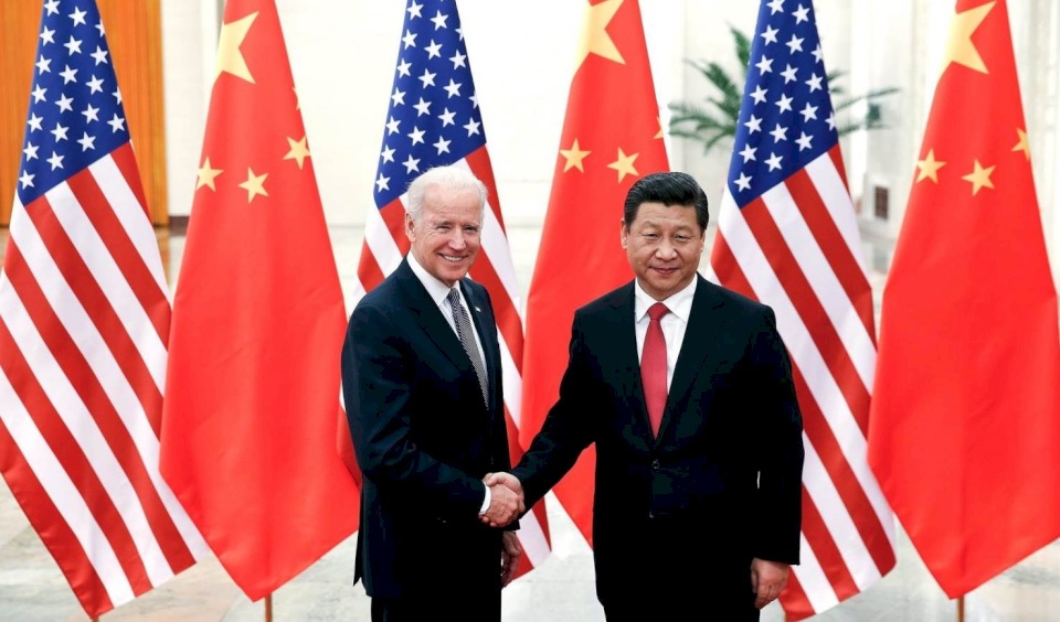 بايدن يجري أول اتصال مع الرئيس الصيني.. ماذا بحثوا؟