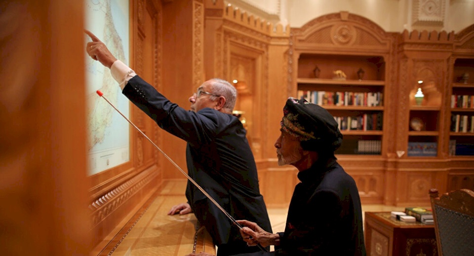 هل أوشكت سلطنة عمان على التطبيع مع إسرائيل؟