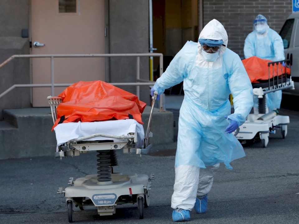 كورونا يقتل 2,5 مليون شخص حول العالم