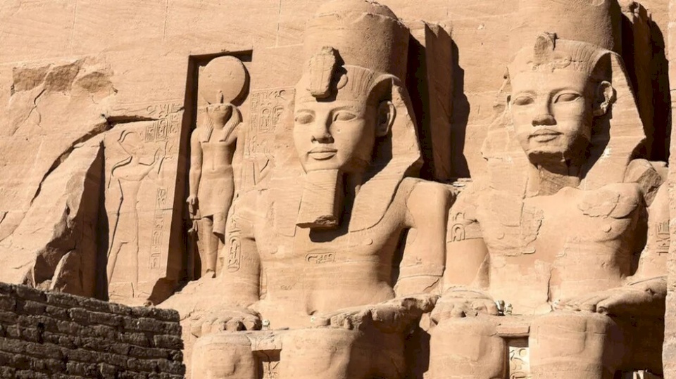 يبلغ عمرها 33 قرنا.. انطلاق ظاهرة فلكية فريدة في مصر (فيديو)