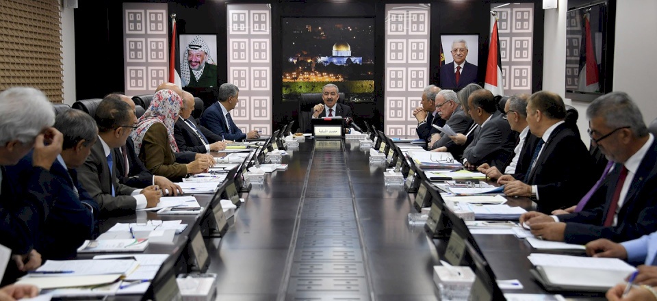 اشتية: نطالب بالإفراج عن المعتقلين السياسيين في غزة