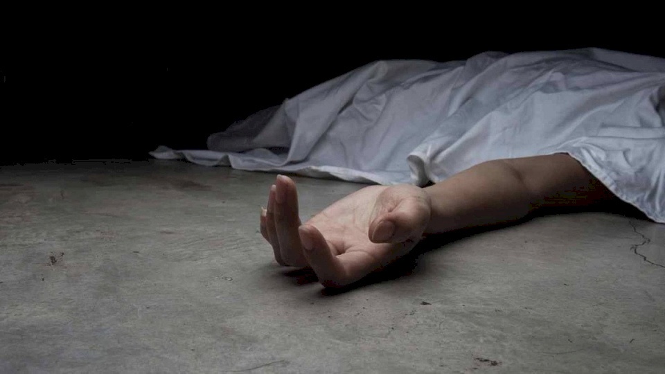 صورة| جريمة مروعة.. فتاة تقتل شقيقتها وعائلتها تدعي: "بقرة قامت بنطحها"!
