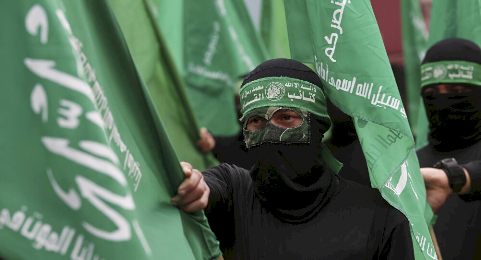 حماس: نُطالب بإلغاء مراسيم رئاسية تعتبر المقاومة خارجة عن القانون