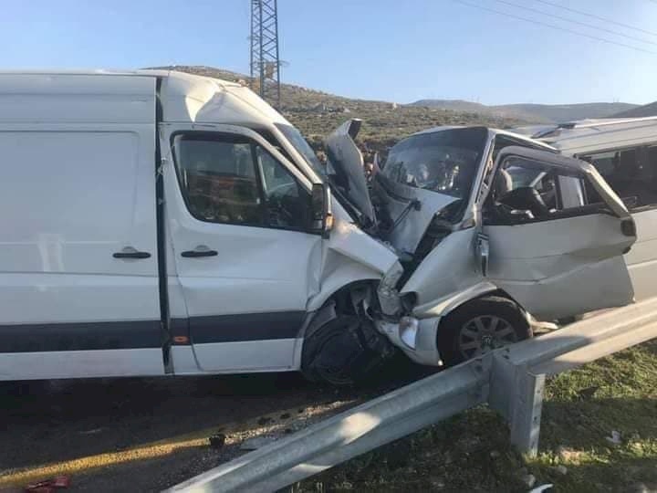 صور- وفاتان في حادث سير مروع شمال شرق الخليل