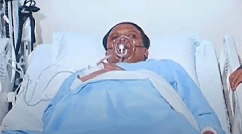 هل أصيب عادل إمام بـ"كورونا"؟.. ولماذا غضبت عائلته!
