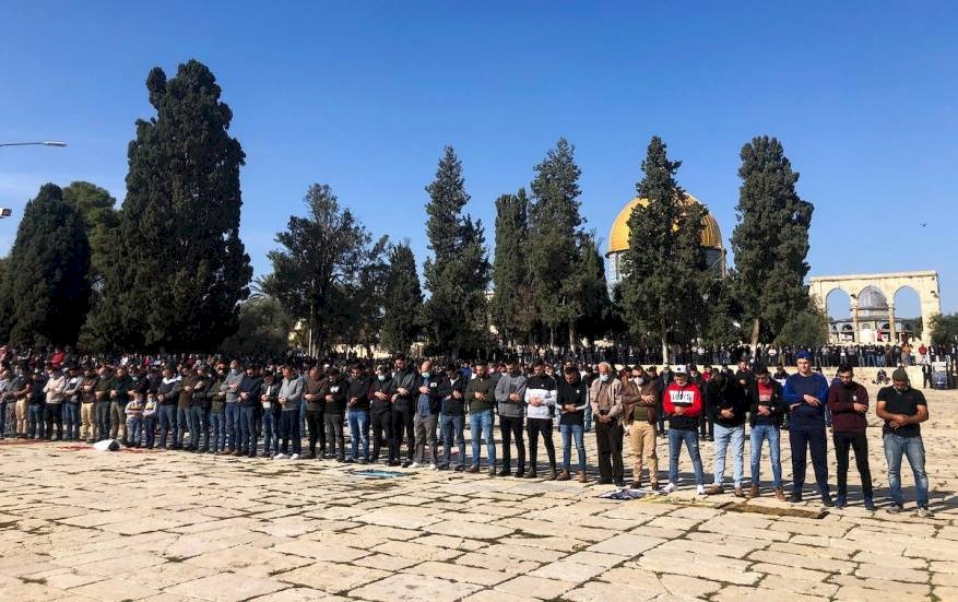 25 ألفًا يصلون الجمعة في الأقصى