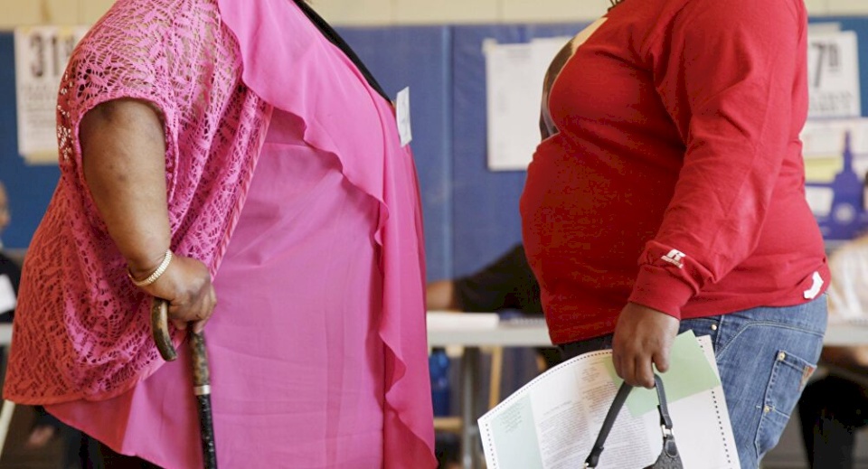 يستهلكون 50 مليون رغيف خبز يومياً- السمنة تضرب الجزائر 