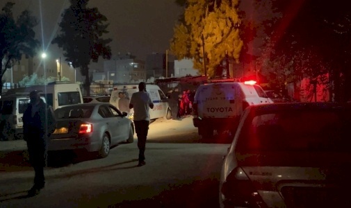 مقتل فتى وإصابة حرجة لآخر في جريمتي إطلاق نار بالداخل