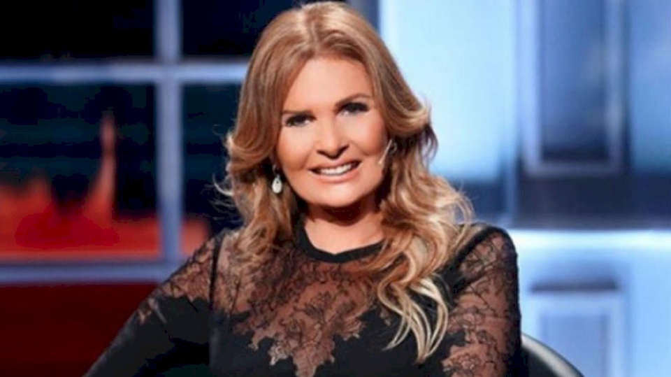 شاهد- صورة لزوج الفنانة المصرية يسرا في ظهور نادر
