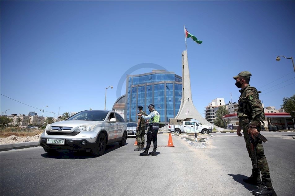 غنام: إغلاق رام الله والبيرة لـ5 أيام أخرى وفتح الملاحم والبقالات الأحد والخميس