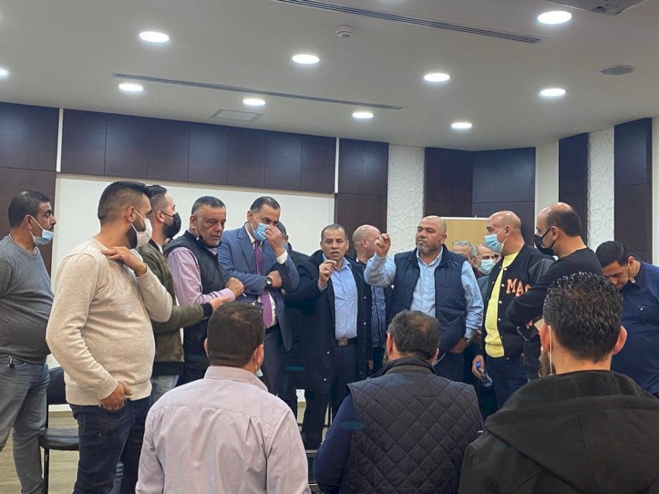 غرفة تجارة وصناعة رام الله والبيرة تبحث الأضرار التي لحقت بأصحاب المنشأت التجارية والاقتصادية بالمحافظة