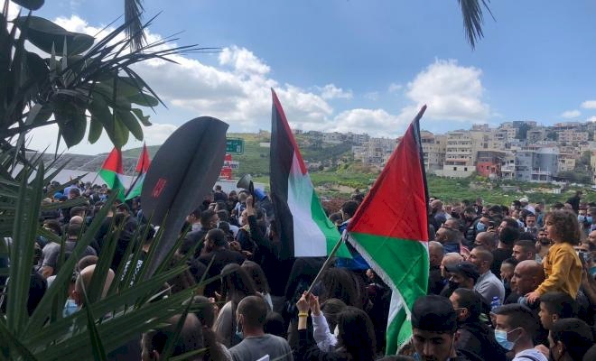 فيديو| أم الفحم وقلنسوة تتظاهران احتجاجا على الجريمة وتواطؤ شرطة الاحتلال