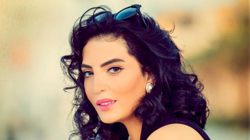 صورة لحورية فرغلي تثير ضجة في مصر.. والفنانة توضح