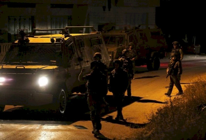 الاحتلال يعتقل 8 مواطنين في الضفة