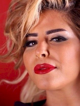 تلقت دعوة خاصة من أمير خليجي وتعرضت للاعـ.ـتداء لعدم ارتدائها الحجاب .. 10 معلومات عن الفنانة “هنوف خربطلي”!