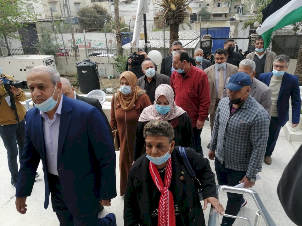 "الجبهة الشعبية" تسجل قائمتها للانتخابات برئاسة أحمد سعدات