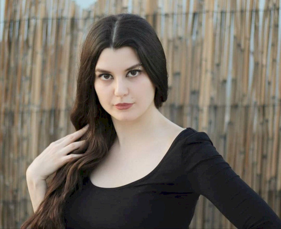 مشهد جريء شكل نقطة تحول في مسيرتها وفاجعة غيرت مجرى حياتها.. حكاية الفنانة "جفرا يونس"