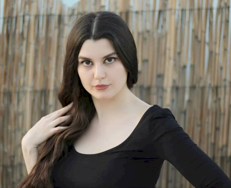 مشهد جريء شكل نقطة تحول في مسيرتها وفاجعة غيرت مجرى حياتها.. حكاية الفنانة "جفرا يونس"