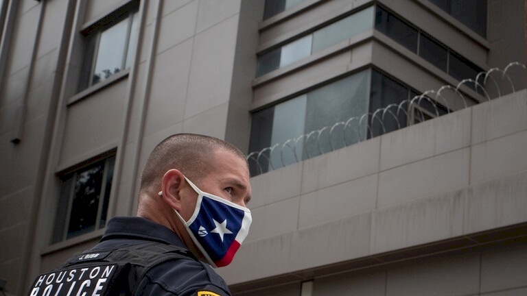 طفل أمريكي في الثالثة من العمر يقتل شقيقه الرضيع