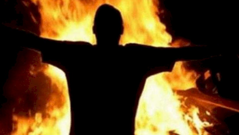 بعد إفطار أول يوم رمضان.. شاب يشعل النيران بوالديه مي مصر!
