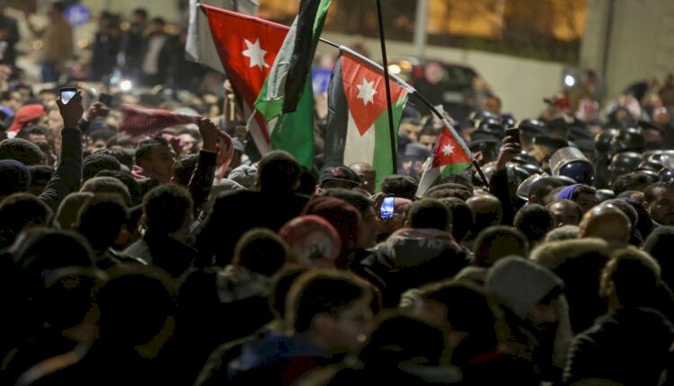 صحيفة: لم يكن هناك أي انقلاب في الأردن وهذا ما جرى
