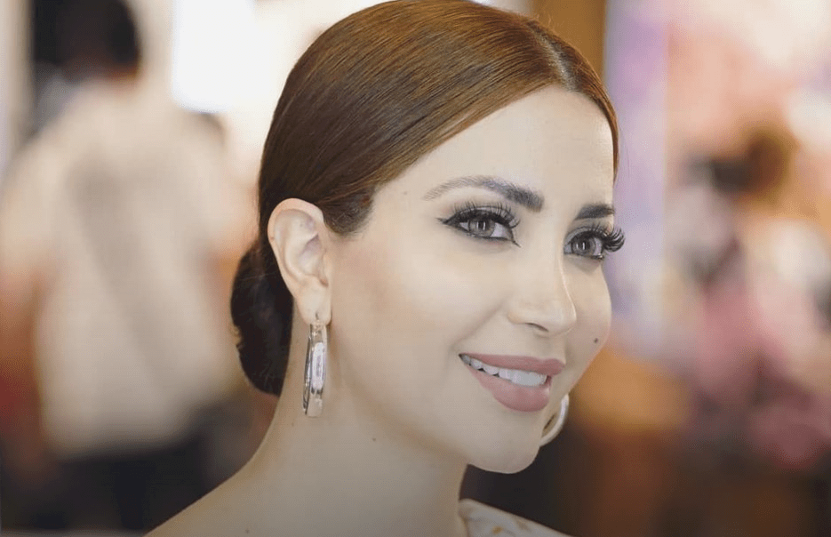 نسرين طافش تظهر برفقة طارق العريان وحبيبته