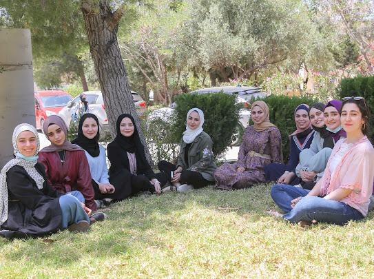 انتظام الدوام في جامعة القدس رغم دعوات اتحاد نقابات اساتذة الجامعات بالإضراب (صور)