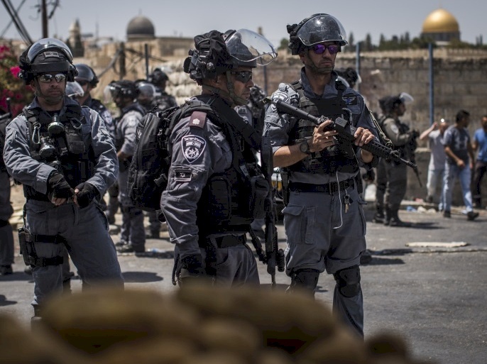 جيش الاحتلال يوصي بتخفيف التوتر في القدس