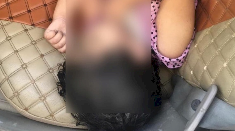 شاهد| صور تفطر القلوب.. "اختناق بطيء" ينهي حياة 3 أطفال في بغداد
