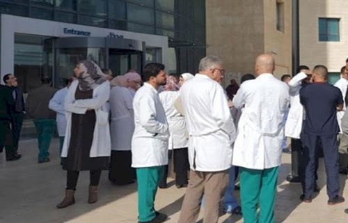 مصادر خاصة لـ صدى نيوز: نقابة الأطباء ستعلن إنتهاء إضرابها اليوم بعد التوصل لاتفاق مع الحكومة