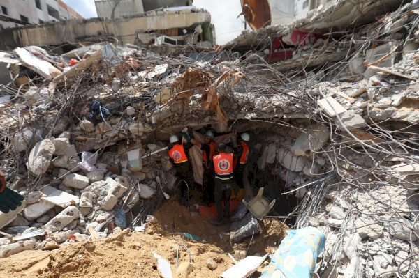 غزة: الدفاع المدني يناشد العالم لإدخال طواقم إنقاذ لإسناده