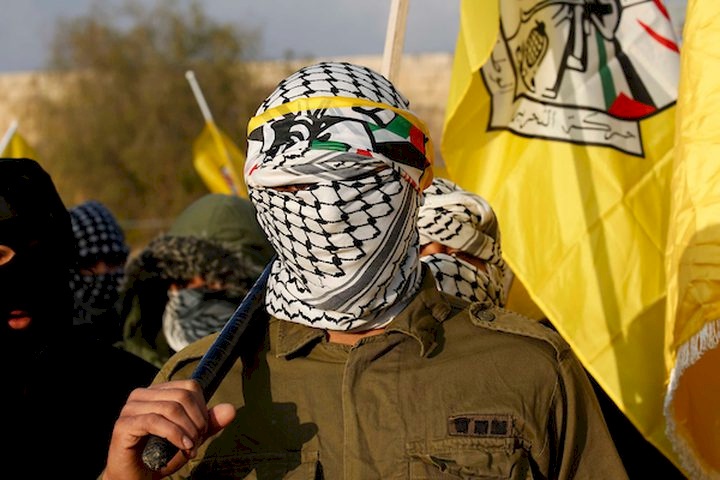 فتح تعلن الاضراب الشامل والاستنفار على نقاط التماس الثلاثاء