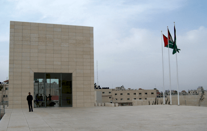 الرئيس يلتقي وزير خارجية الأردن ونظيره الأمريكي في رام الله اليوم