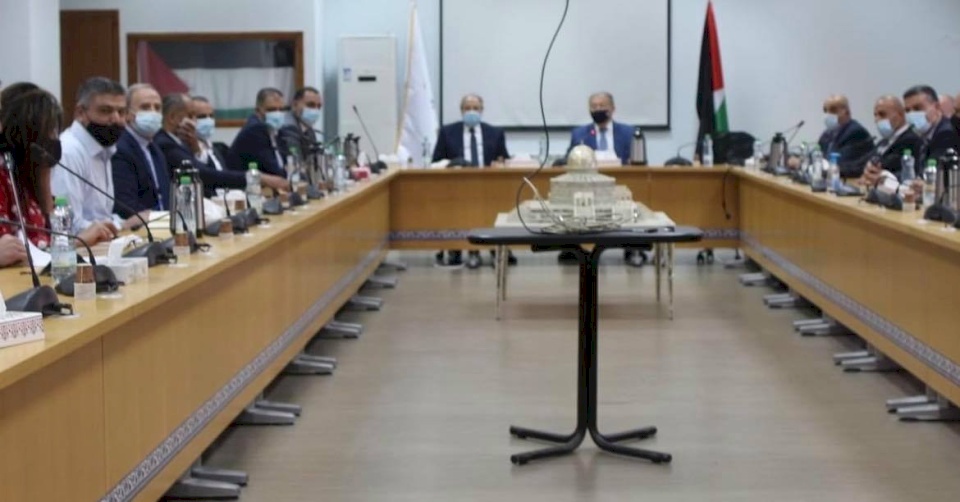 وزير الاقتصاد والاتحاد العام للغرف التجارية يبحثان الأوضاع الاقتصادية والتحديات التي تواجه القطاع الخاص