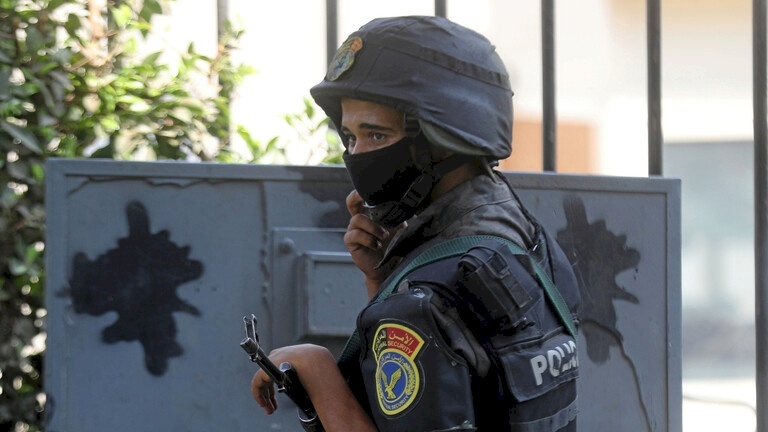 مصر.. الطفلة حارقة والدها حيا حتى الموت تدلي باعترافات صادمة