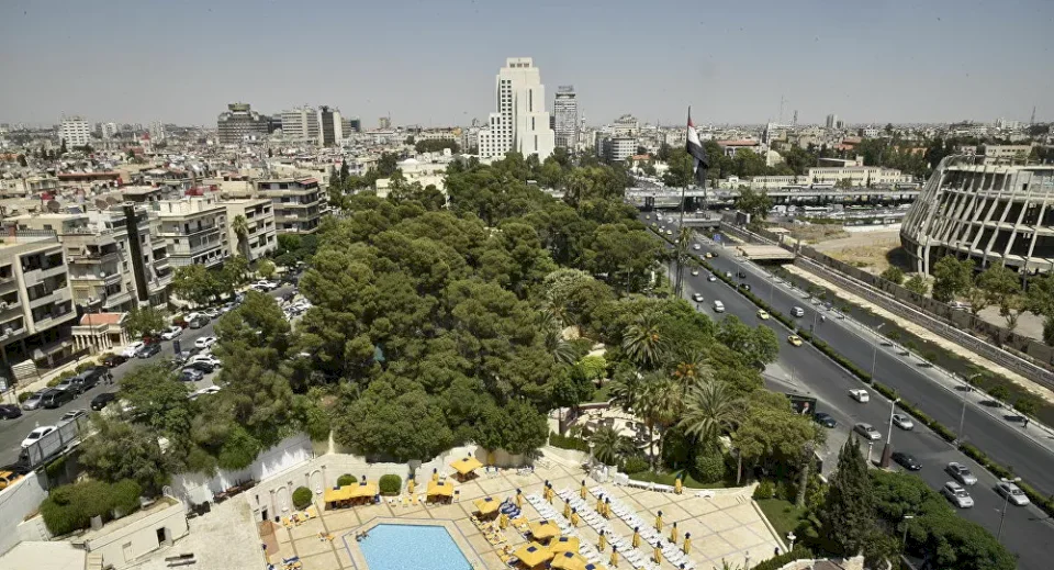 دولة أوروبية تخطو لعودة العلاقات مع سوريا