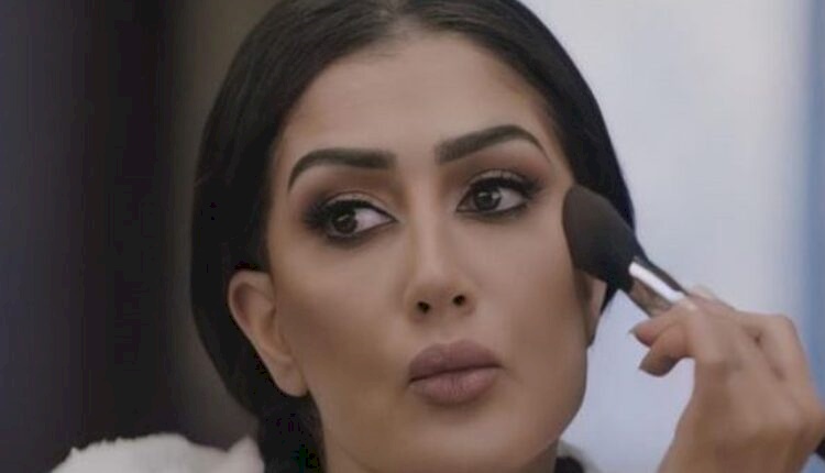 عمليات التجميل تحوّل غادة عبدالرازق إلى نادين نجيم.. لن تتخيلوا كيف أصبح شكلها!