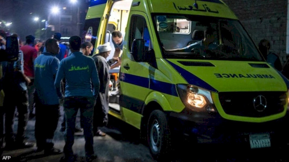 جريمة بشعة تهز مصر.. قتل والديه وأفرادا من عائلته بساطور وهم نيام