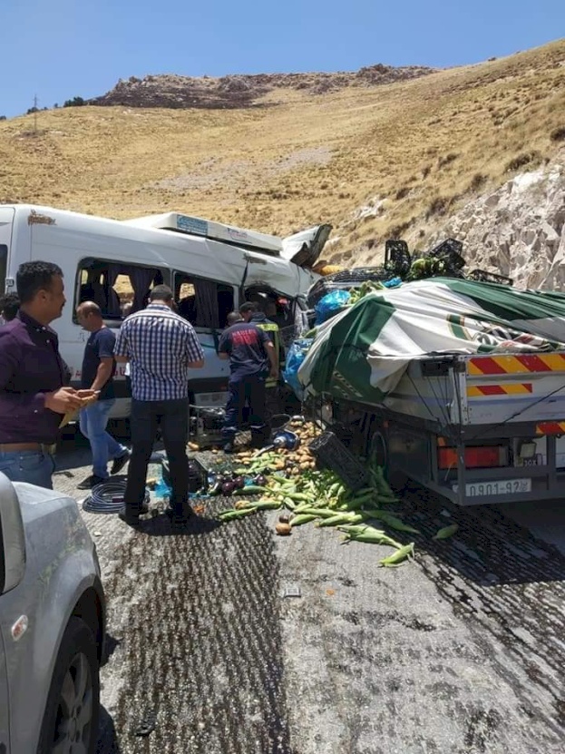 وفاتان وخمس إصابات بحادث سير مروع شرق نابلس